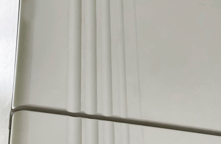 Ева Антресоль 3дв/117.01/Белое дерево/Белый матовый